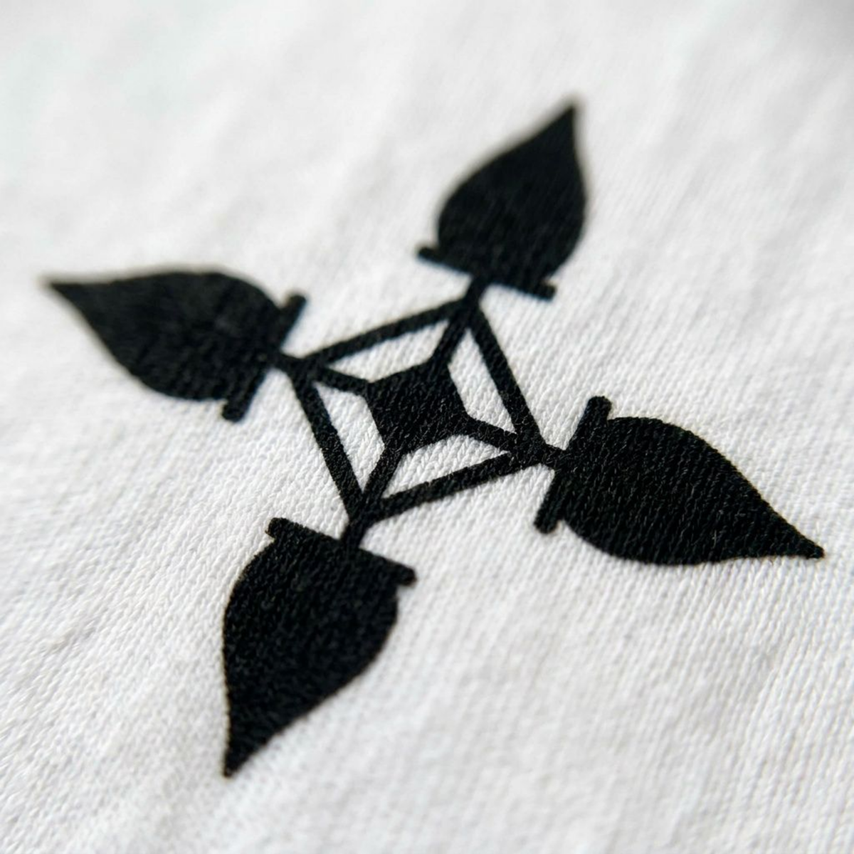 Akaame Studio™ - Phantom Spider T-Shirt - Dark Manga Antagonist Apparel
